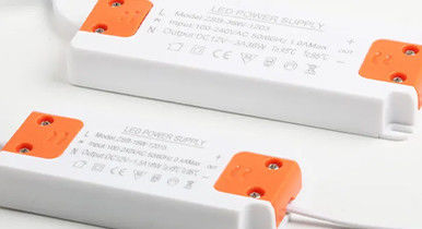 SL Comodo Fornitore di alimentazione leggero LED 12W 24W 36W 48W 60W per specchietti da bagno