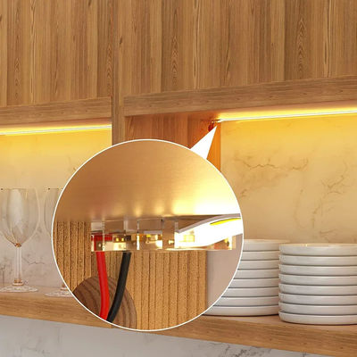 Hotel COB Mini LED Light Strip Wire Connectors 2 3 Pin Connection CCT senza saldatura 5 8 10mm LED Strip To Strip Wire Connector