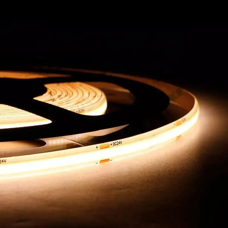 IP20 DC12V24V 8mm10mm Larghezza 480Leds 3000K4000K6500K Flessibile COB Led Strip Light per decorazioni esterne e interne