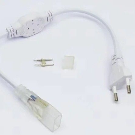 Luce a LED di design moderno con cavo di connessione 12V/24V e facile installazione
