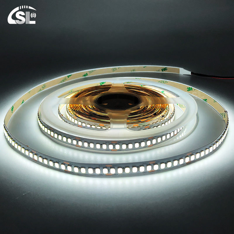 Residenziale DC12V 24V SMD2835 PCB elettroplate 240Ds 8mm Ra 80 6500K LED Light Strip